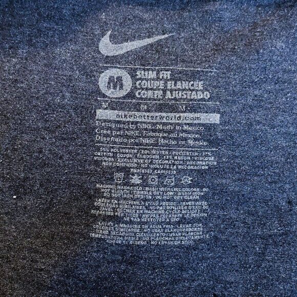 MLB Nike NY Yankees T Shirt | Bleach Effect Logo Short Sleeve Tee - Picture 8 of 9
